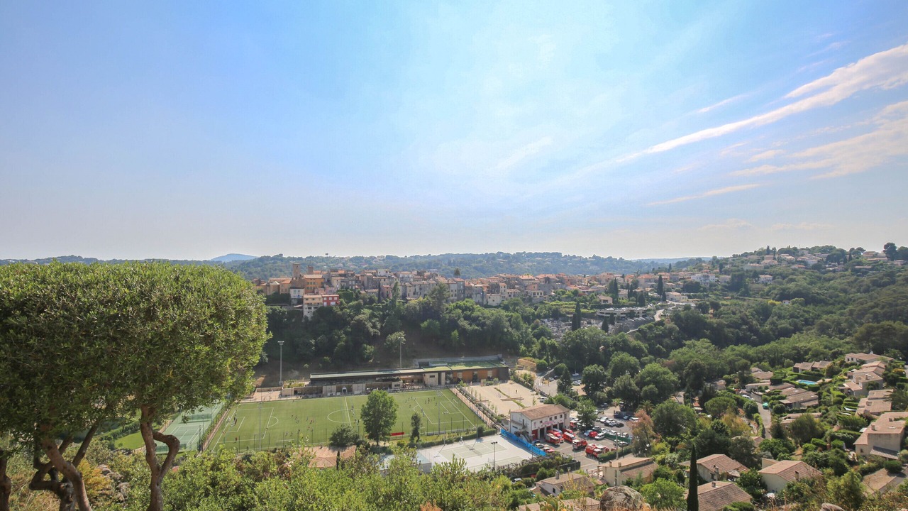 Photo of Others in Biot