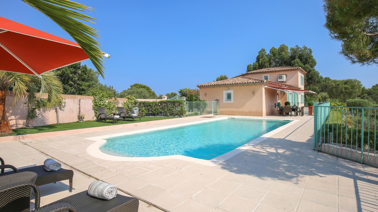 Photo of Others in Biot
