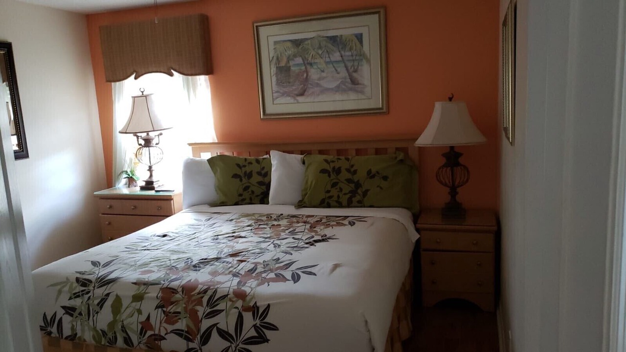 Photo of Bedroom in Sunset Lakes
