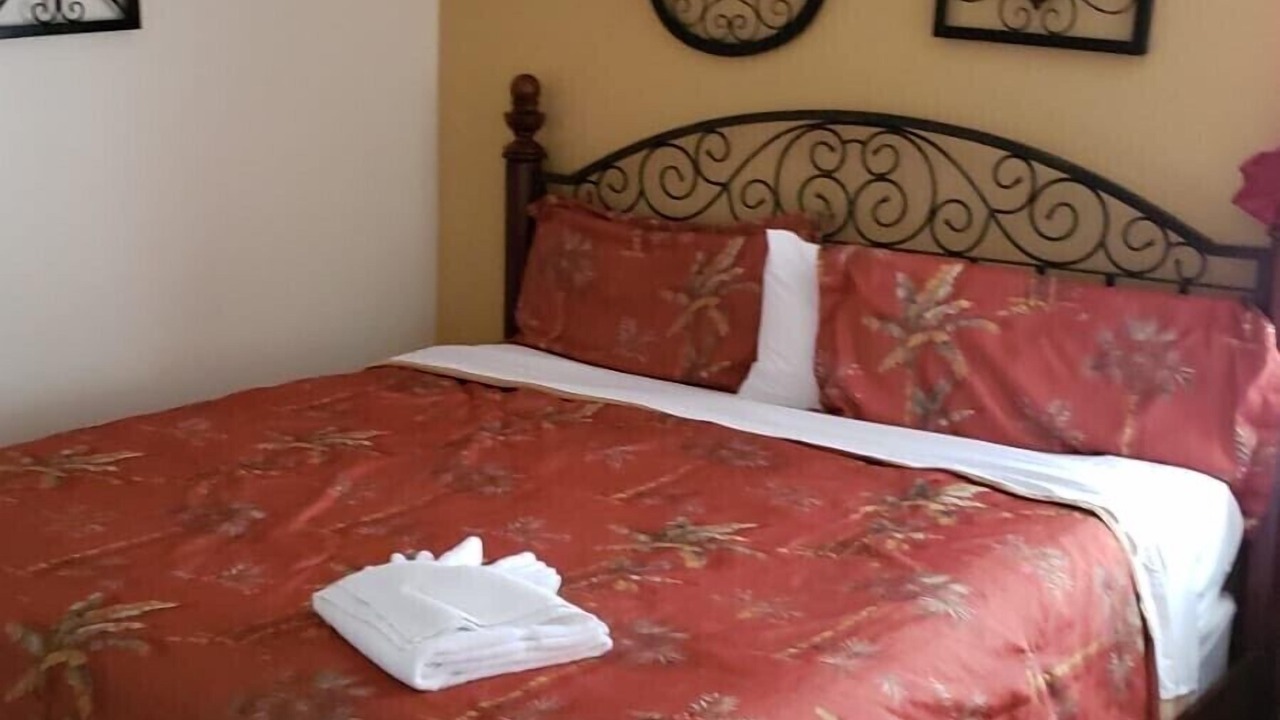 Photo of Bedroom in Sunset Lakes