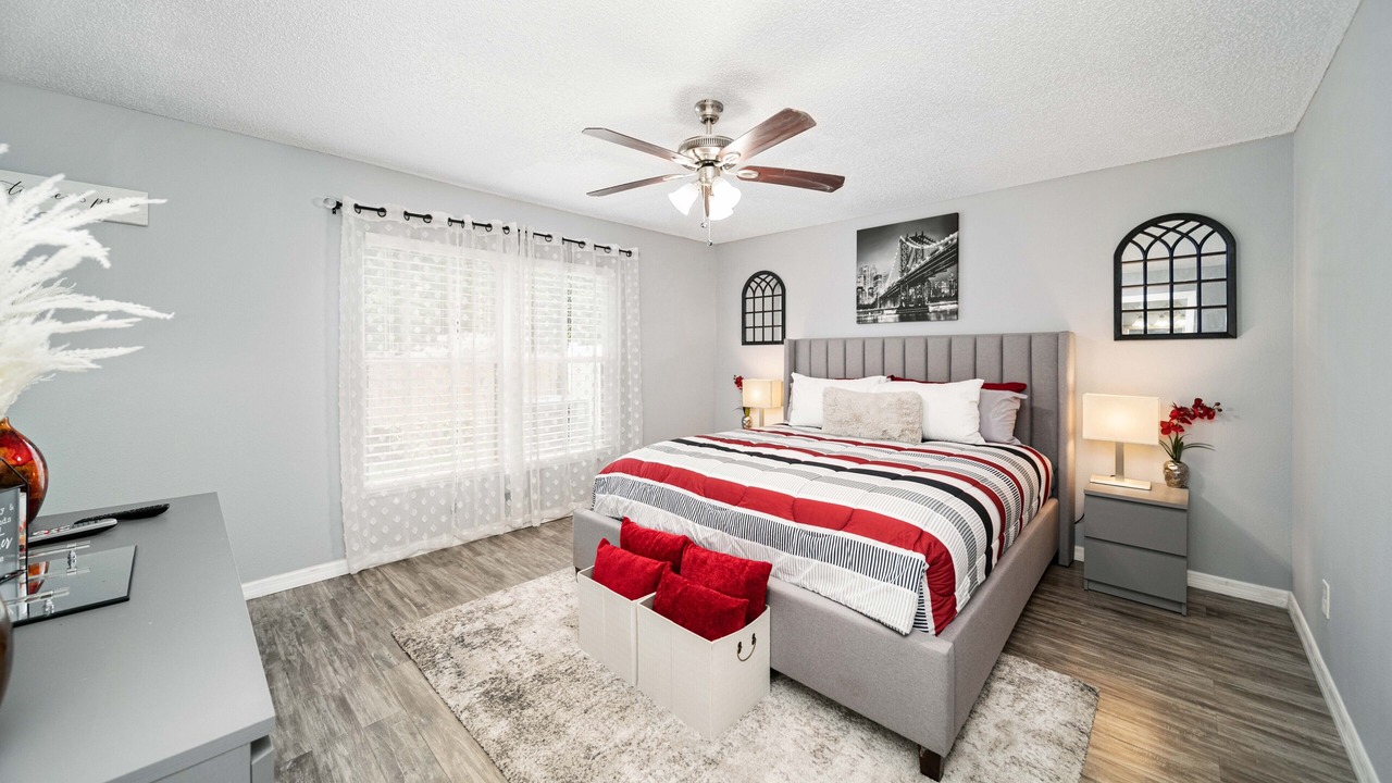 Photo of Bedroom in Signal Hill