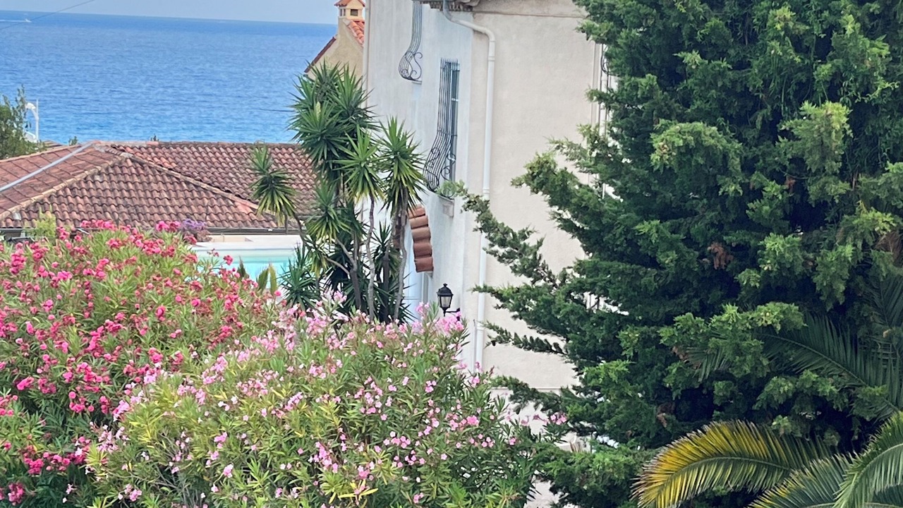 Photo of Outdoor in La Croix des Gardes