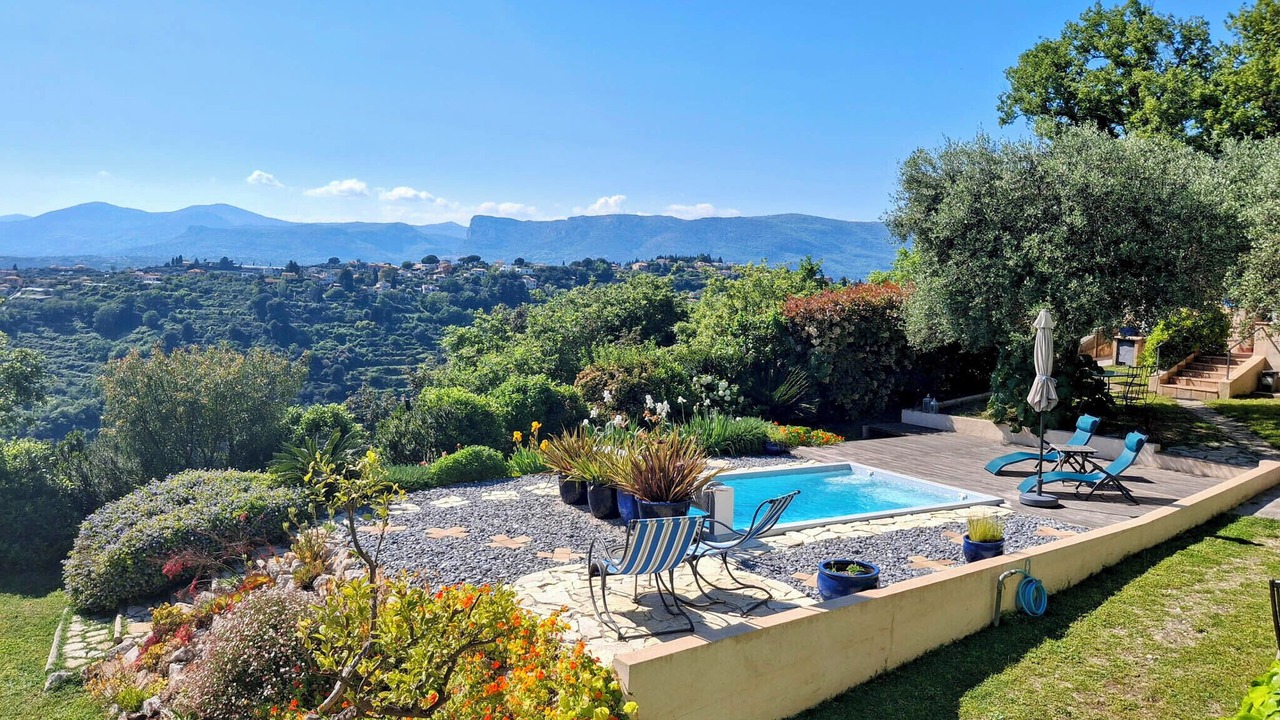 Photo of Outdoor in Saint Pierre de Feric