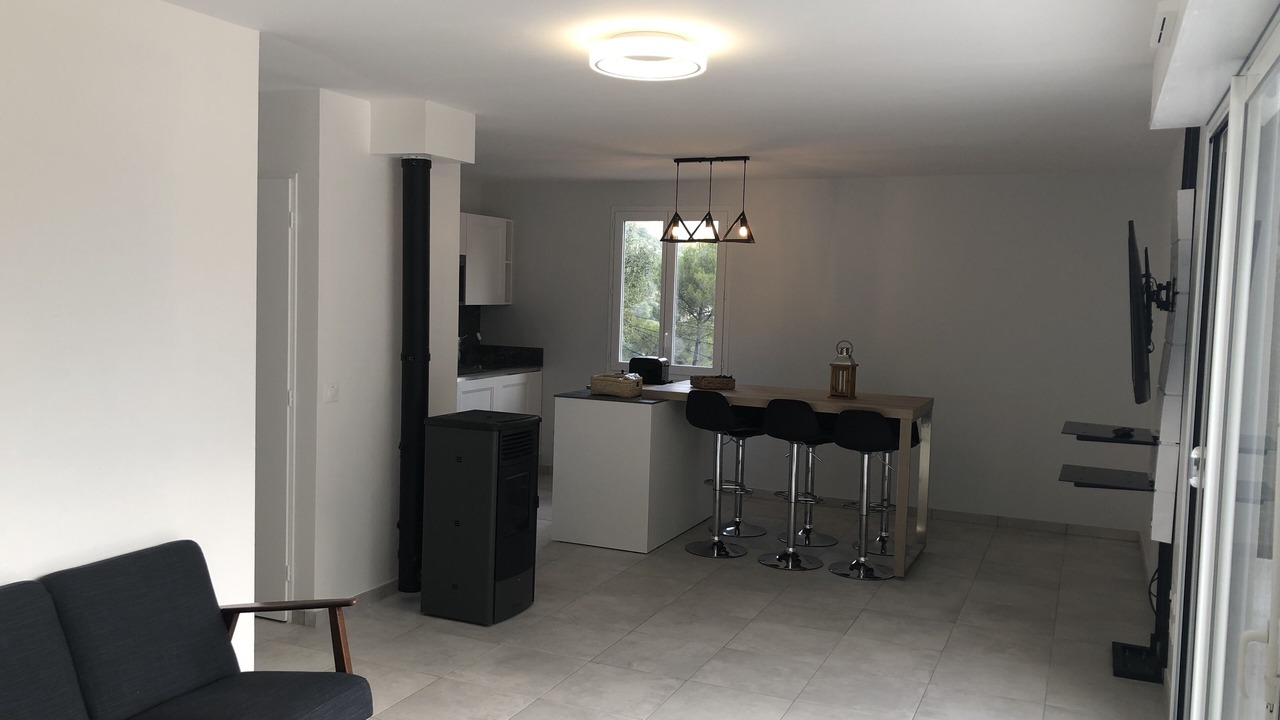 Photo of Livingroom in Drap