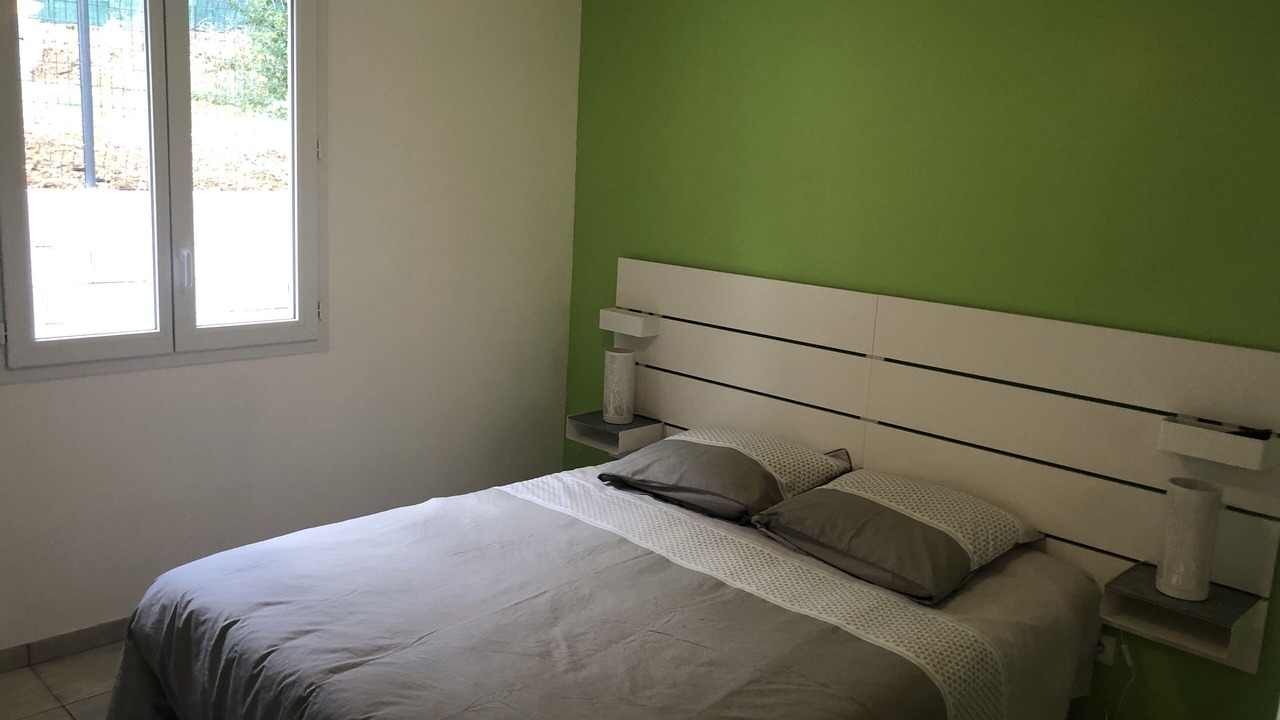 Photo of Bedroom in Drap