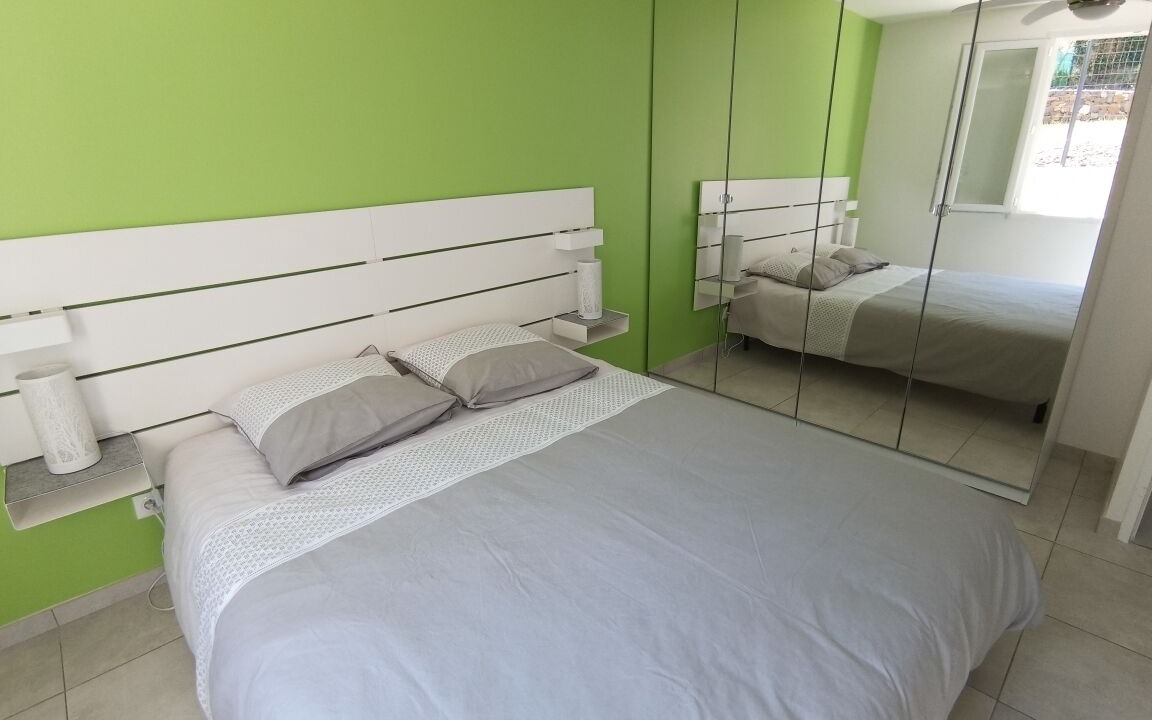 Photo of Bedroom in Drap