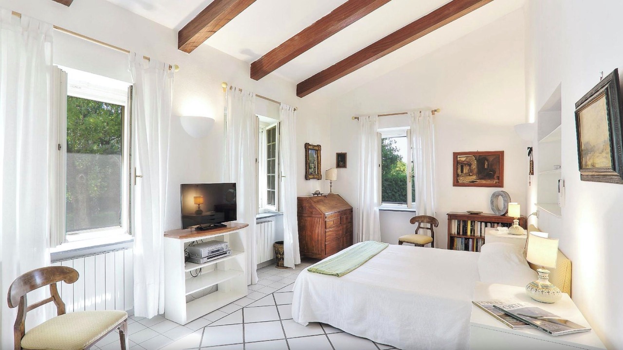 Photo of Bedroom in Poveromo