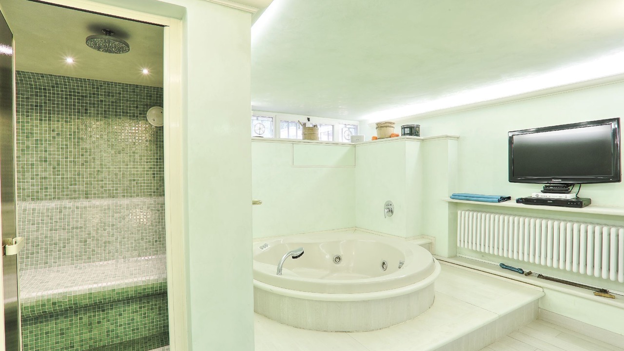 Photo of Bathroom in Poveromo