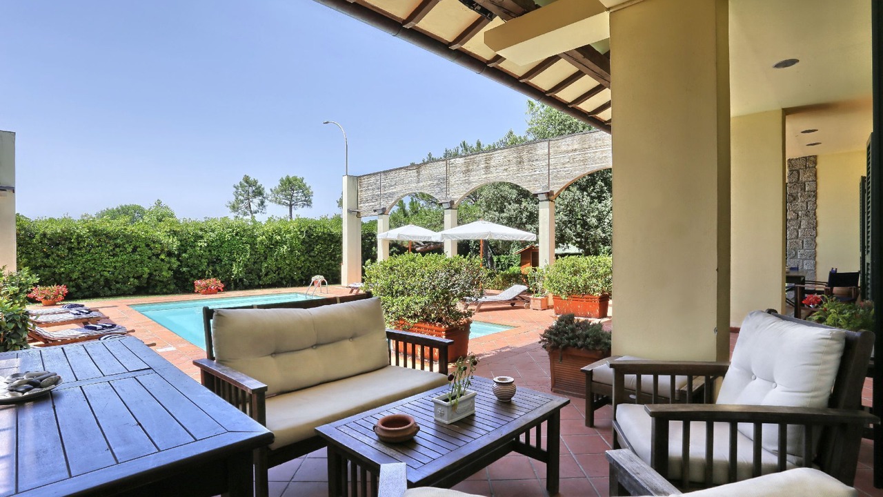 Photo of Patio Balcony in Poveromo