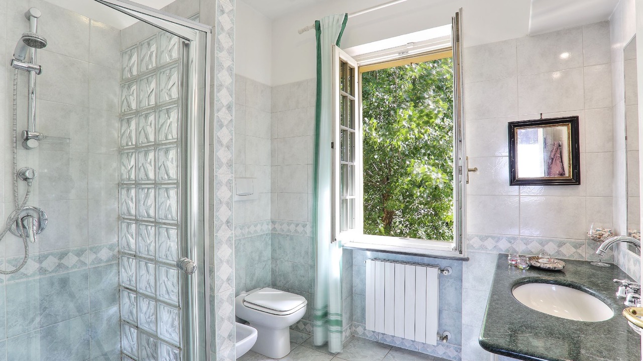 Photo of Bathroom in Poveromo