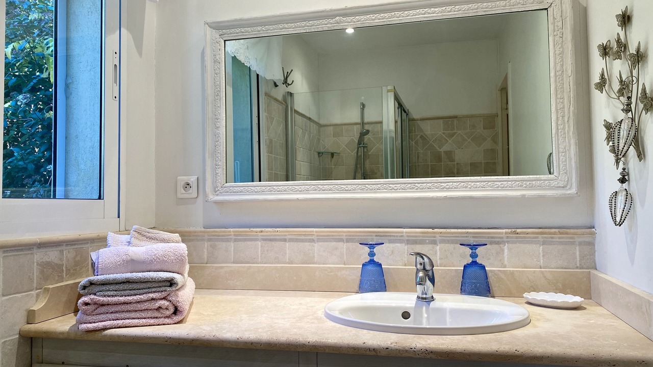 Photo of Bathroom in La Roquette-sur-Siagne