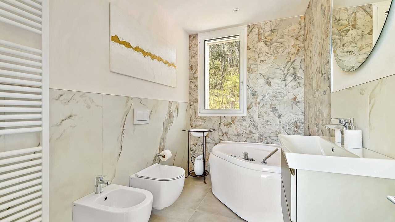 Photo of Bathroom in Massarosa