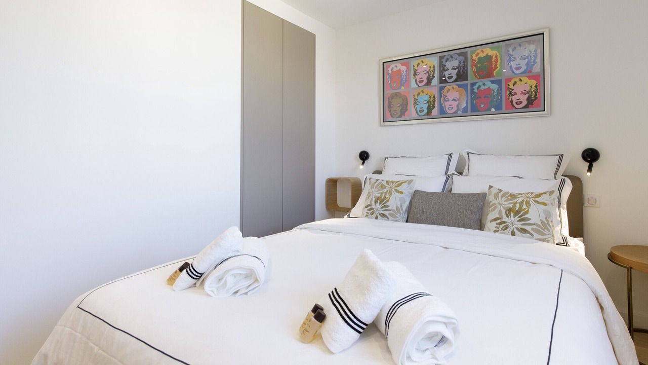 Photo of Bedroom in Antibes City Centre