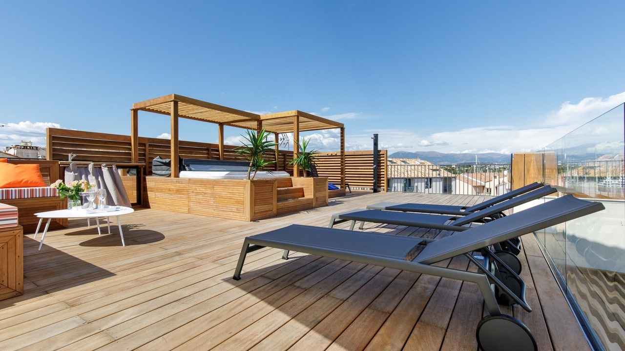 Photo of Patio Balcony in Antibes City Centre