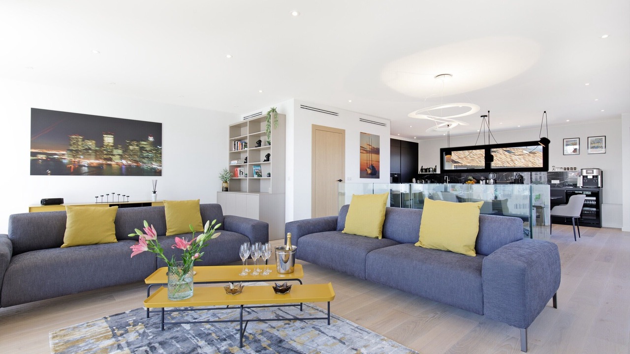 Photo of Livingroom in Antibes City Centre