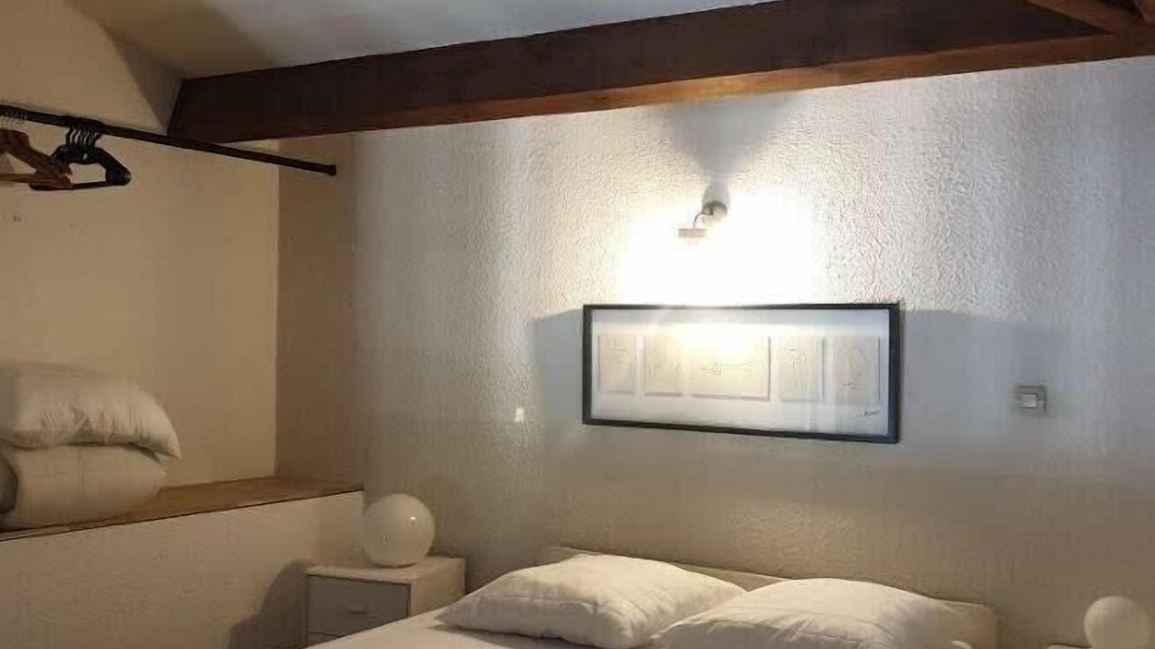 Photo of Bedroom in Antheor