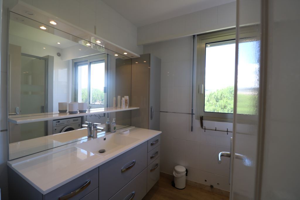 Photo of Bathroom in Saint-Laurent-du-Var