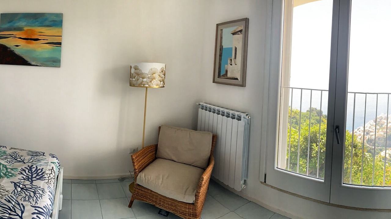 Photo of Bedroom in Montepertuso
