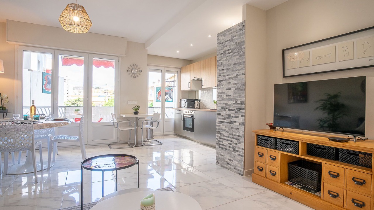 Photo of Livingroom in Riou - Petit Juas - Av de Grasse