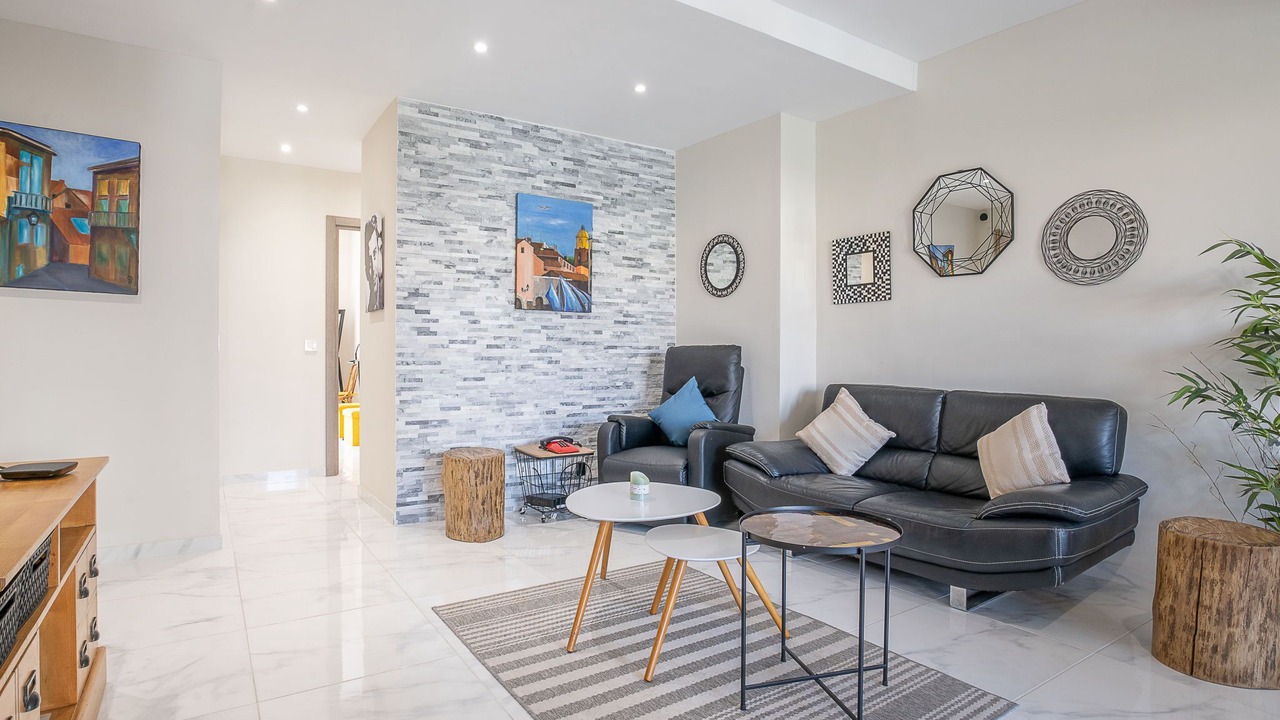 Photo of Livingroom in Riou - Petit Juas - Av de Grasse