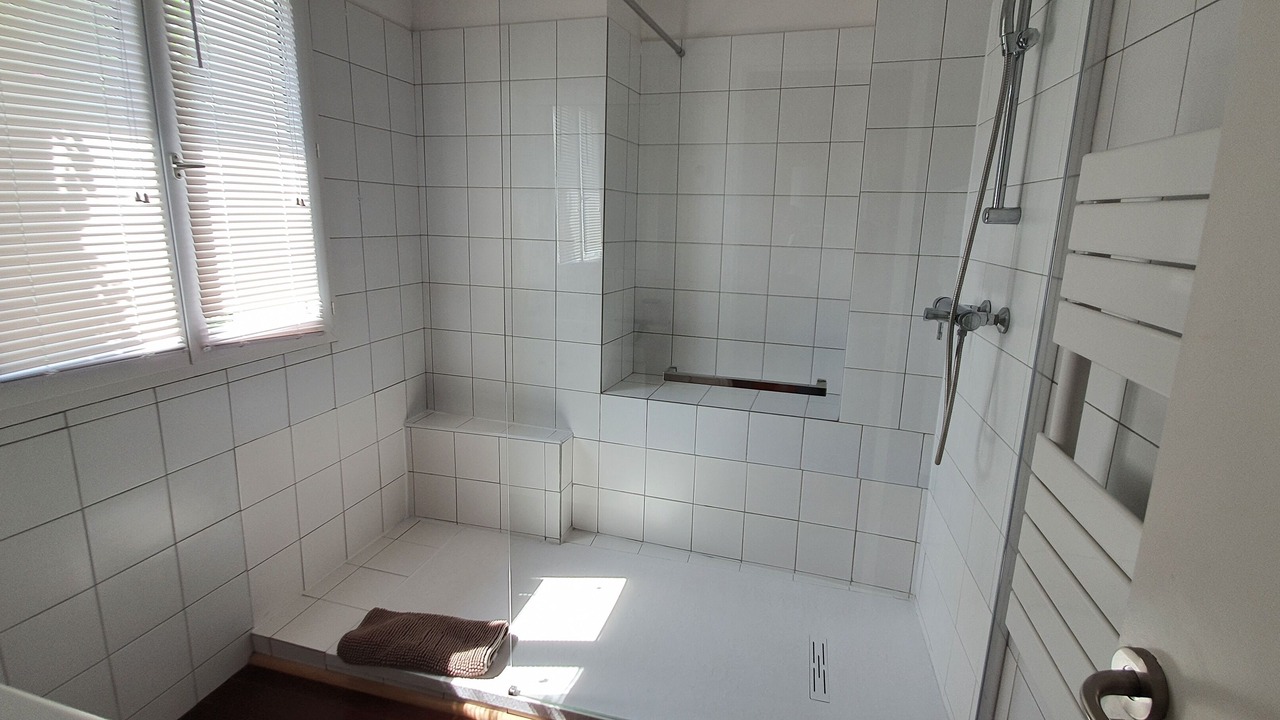Photo of Bathroom in Cannes City Centre