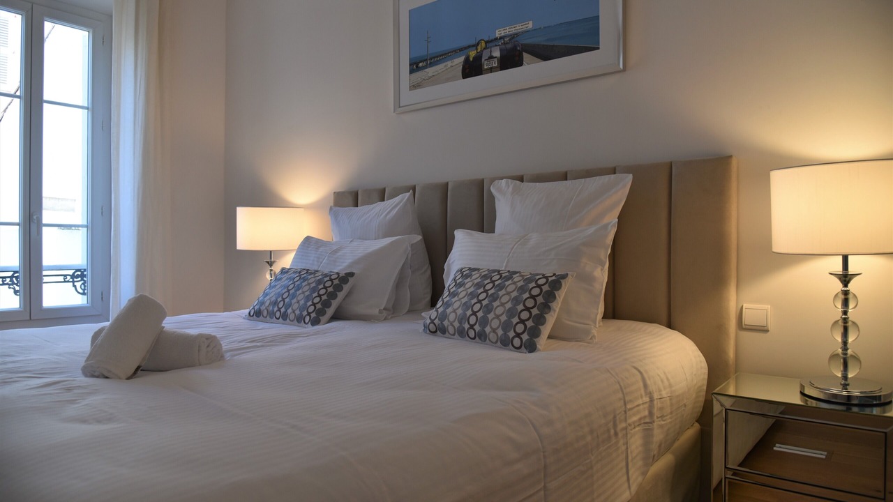 Photo of Bedroom in Cannes City Centre
