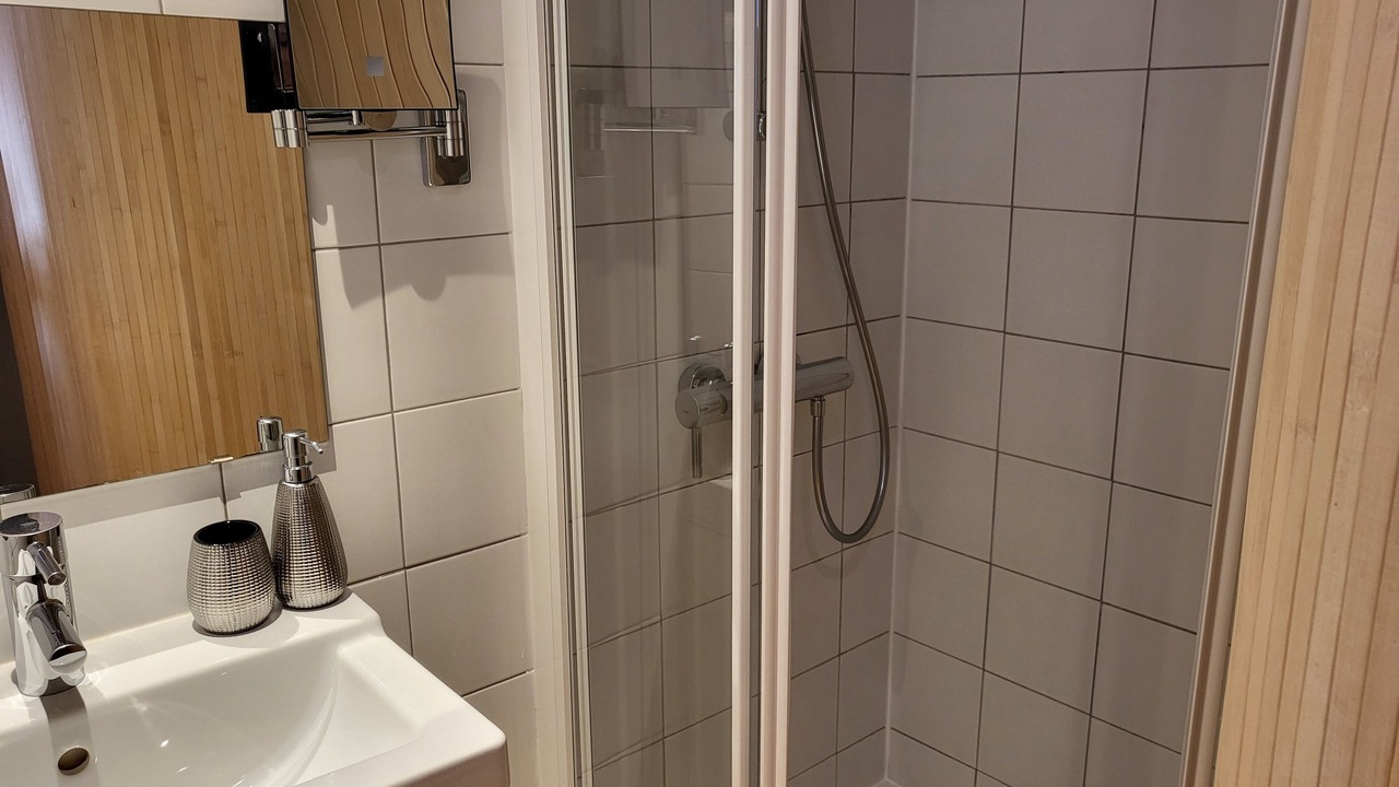 Photo of Bathroom in Cannes City Centre