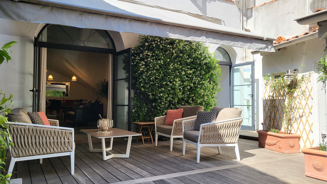 Photo of Patio Balcony in Cannes City Centre