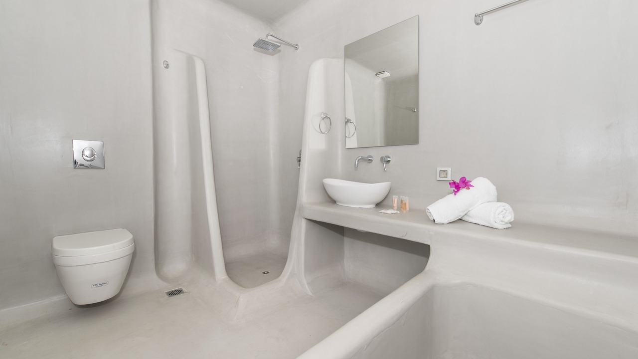 Photo of Bathroom in Kamari