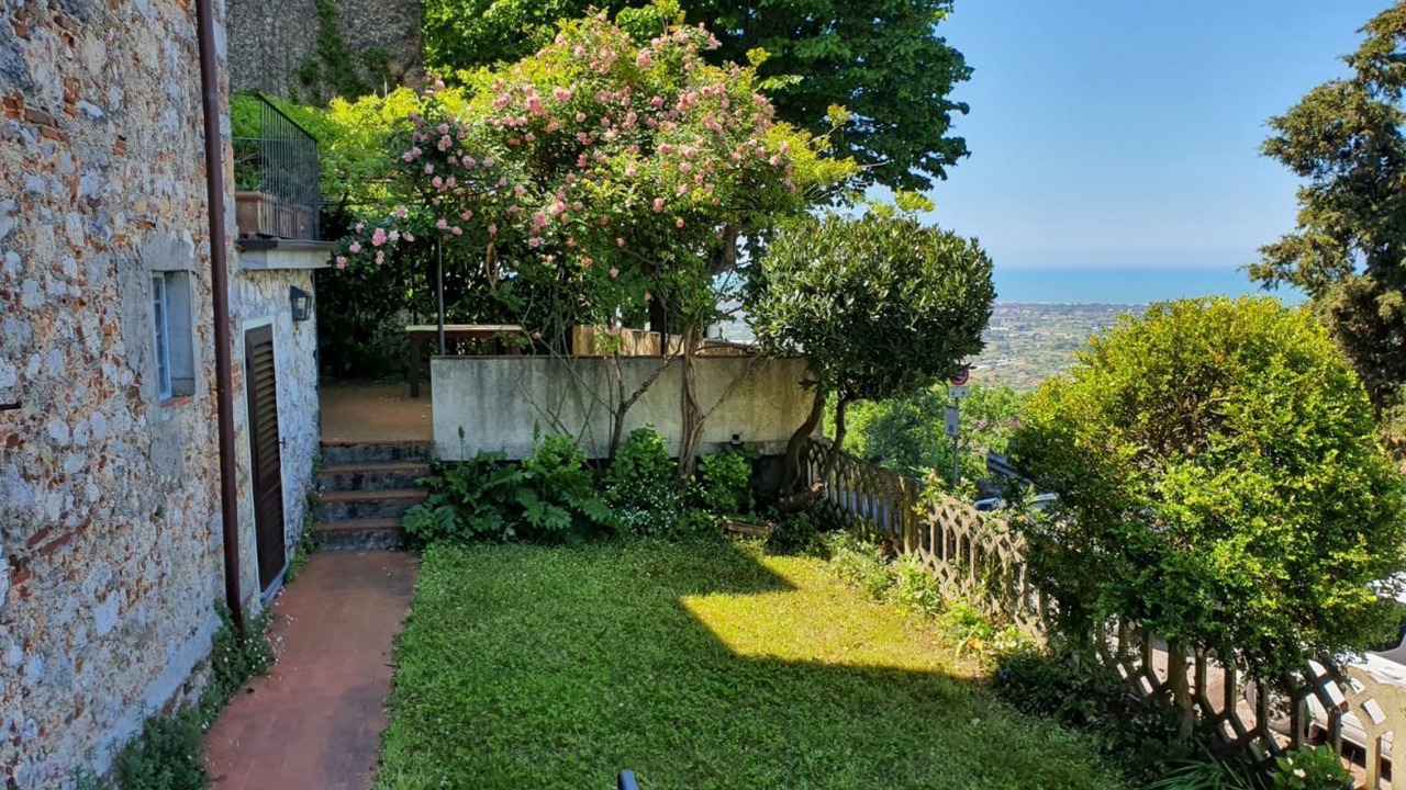Photo of Outdoor in Santa Lucia
