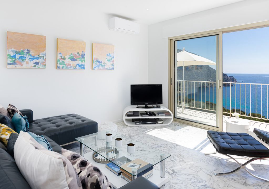 Photo of Livingroom in Eze