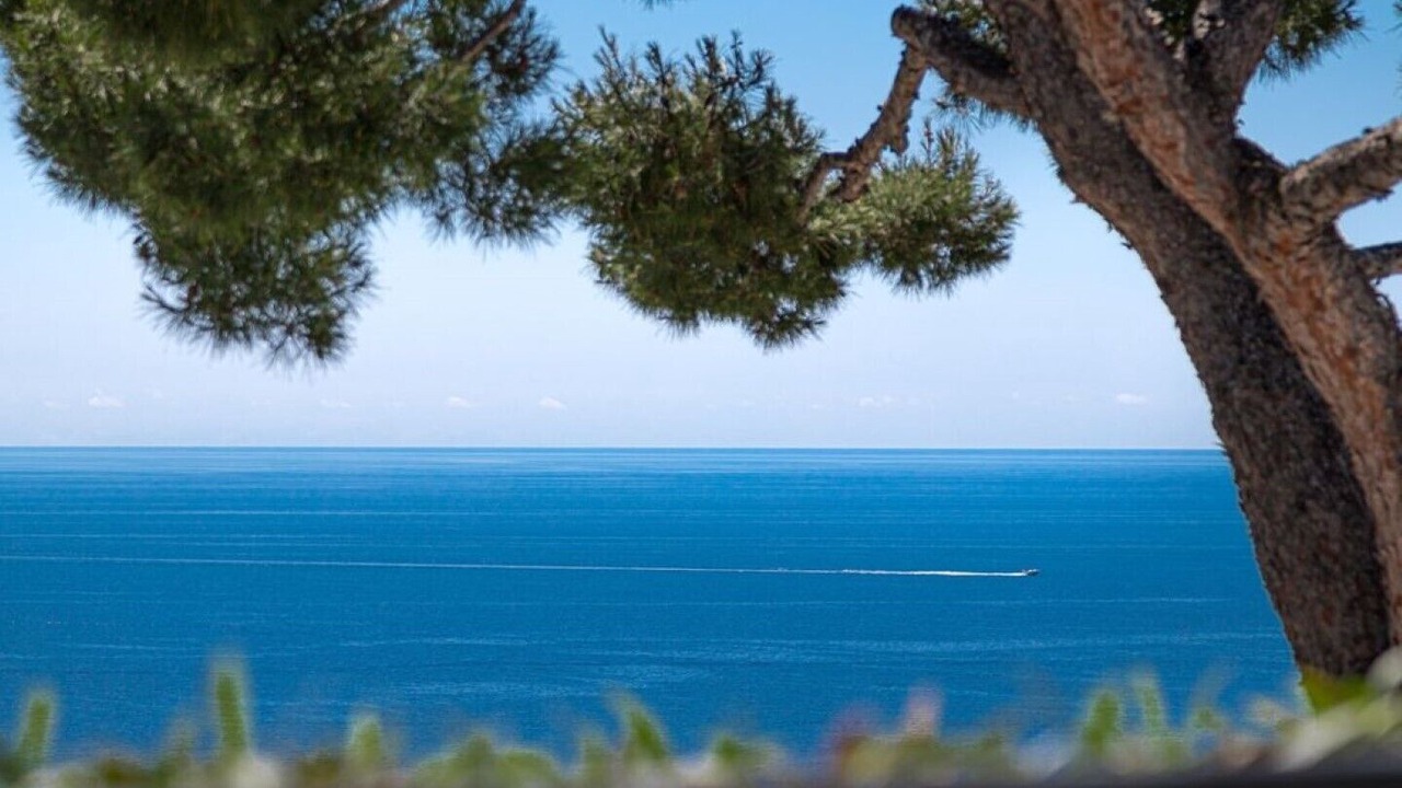 Photo of Others in Eze