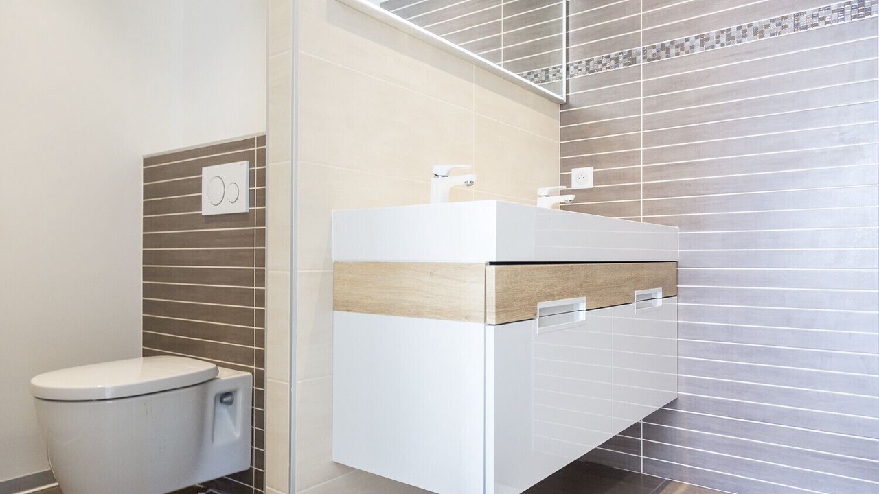 Photo of Bathroom in Cannes City Centre