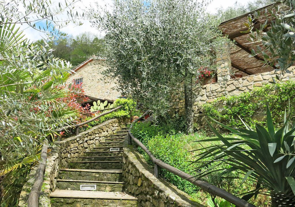 Photo of Outdoor in Benabbio