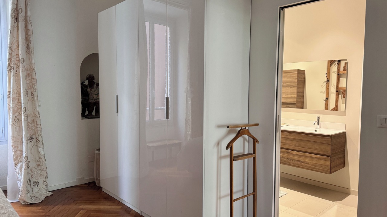 Photo of Bedroom in Jean-Medecin