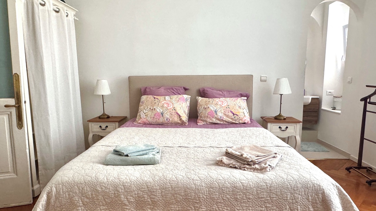 Photo of Bedroom in Jean-Medecin