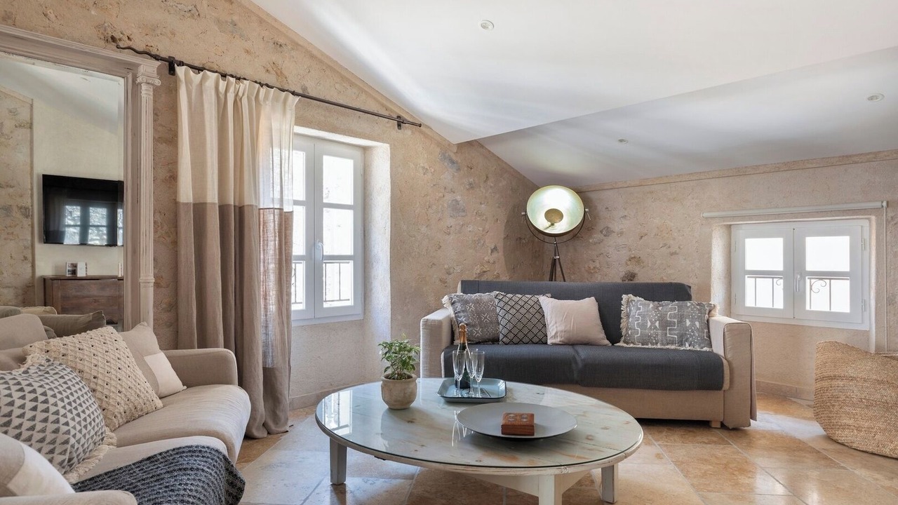 Photo of Livingroom in Valbonne