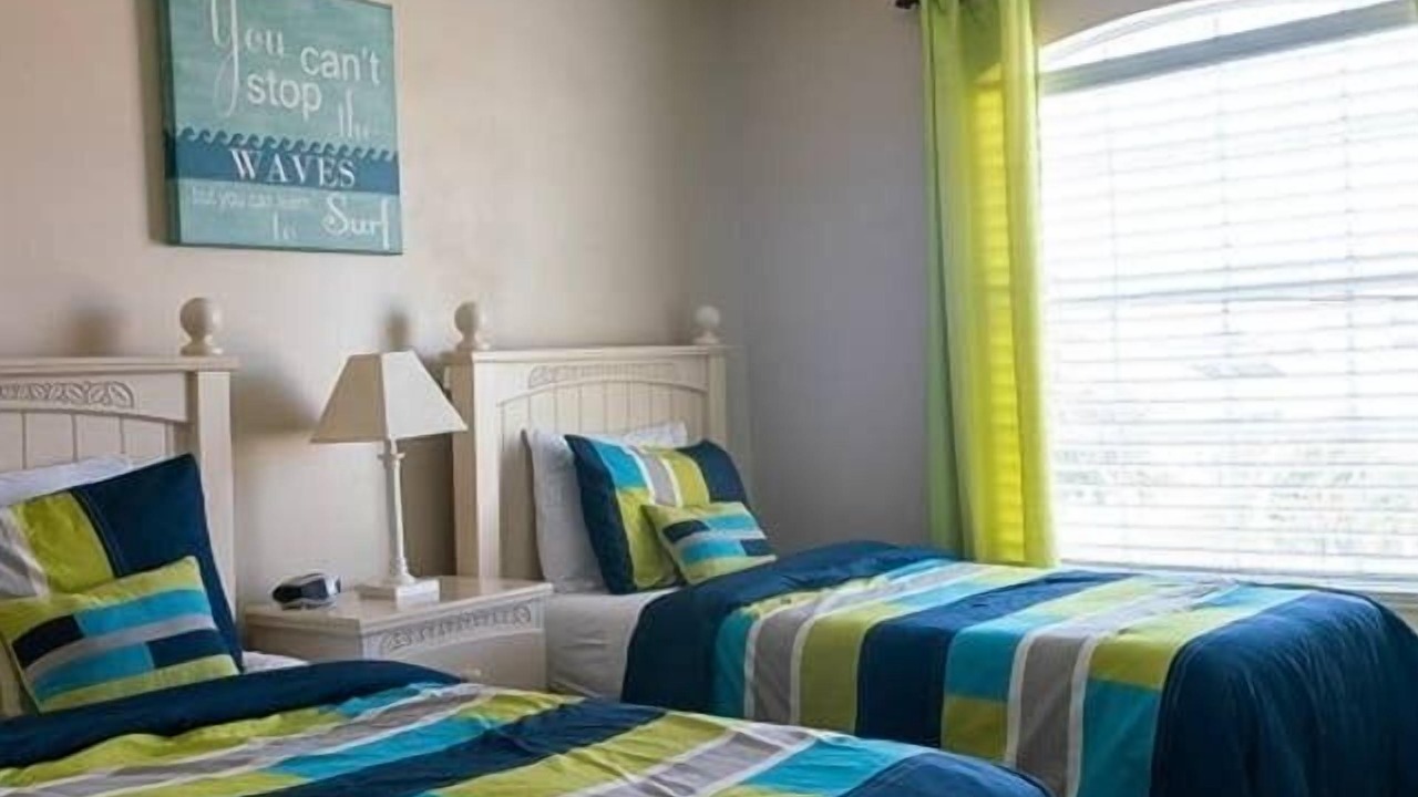 Photo of Bedroom in Crescent Lakes