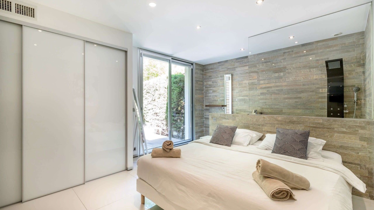 Photo of Bedroom in Carnot