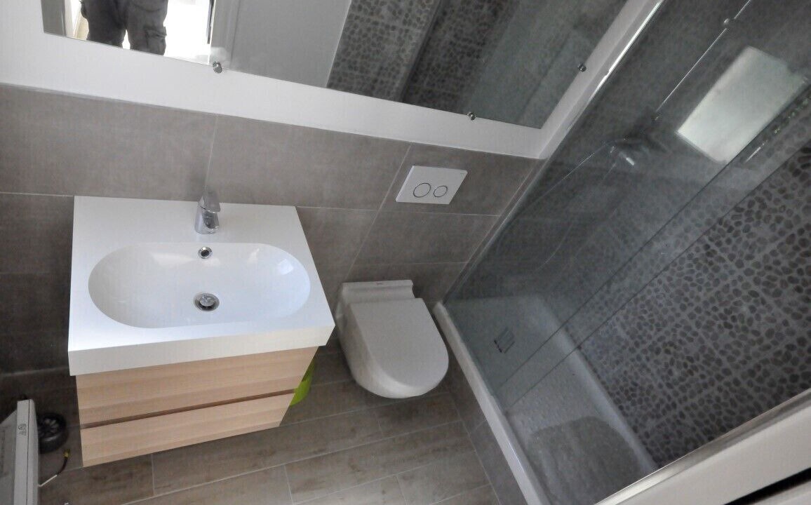Photo of Bathroom in Gairaut