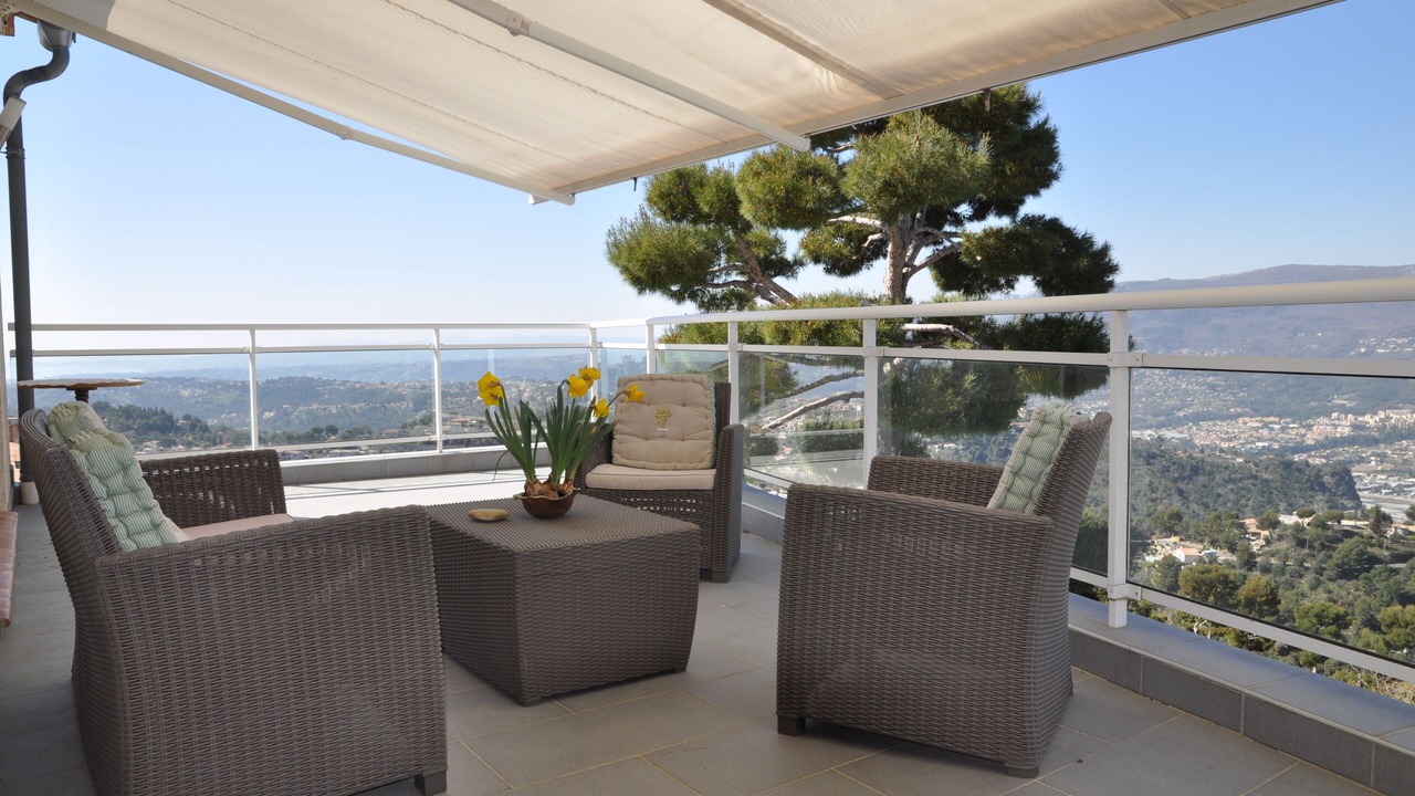 Photo of Patio Balcony in Aspremont