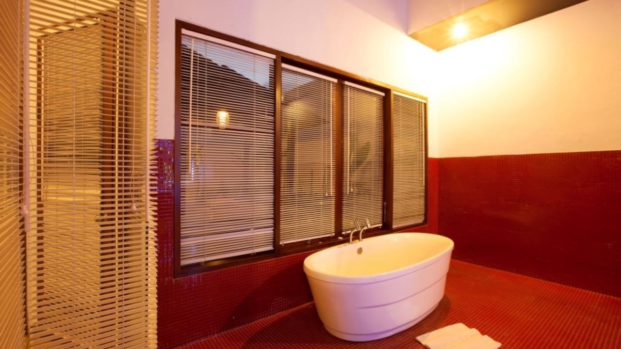 Photo of Bathroom in Sunset Road
