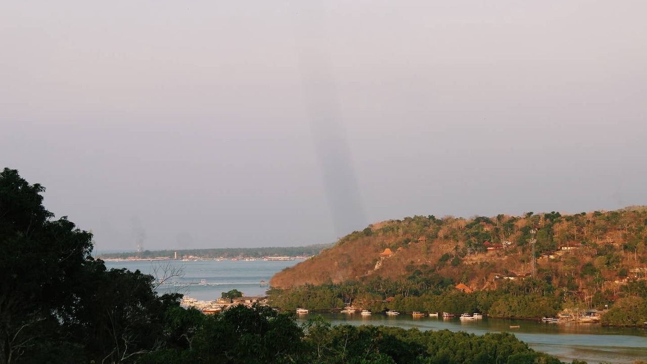 Photo of Others in Mushroom Bay