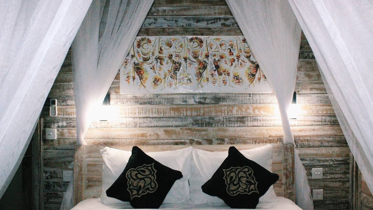 Photo of Bedroom in Mushroom Bay