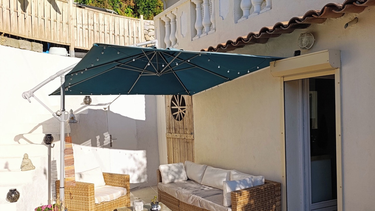 Photo of Patio Balcony in Contes