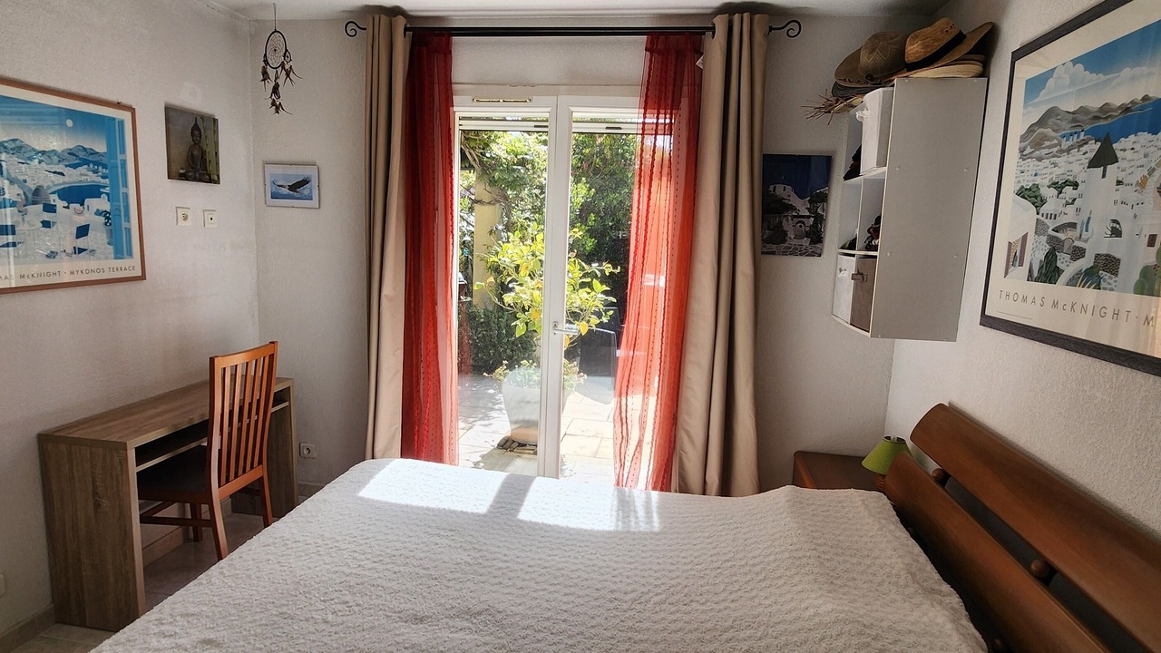 Photo of Bedroom in Saint-Jacques