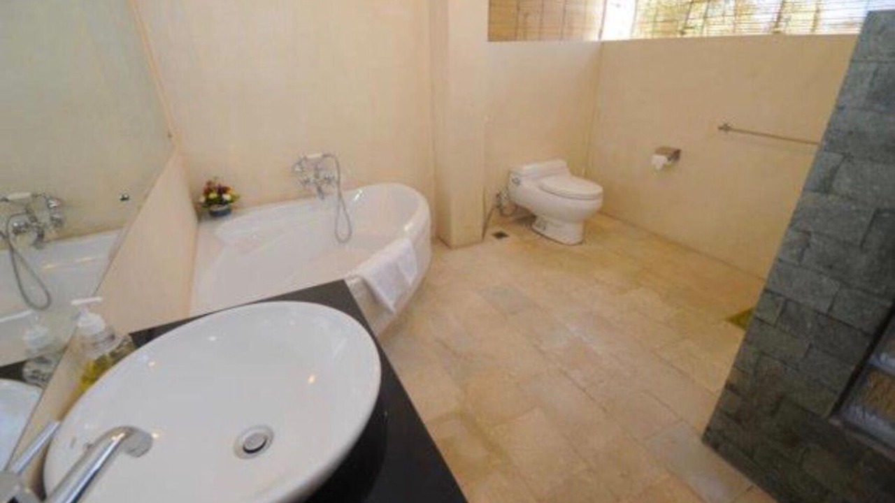 Photo of Bathroom in Kampial