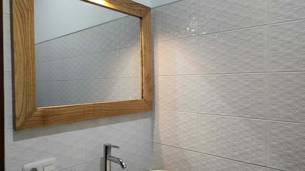 Photo of Bathroom in Bukti