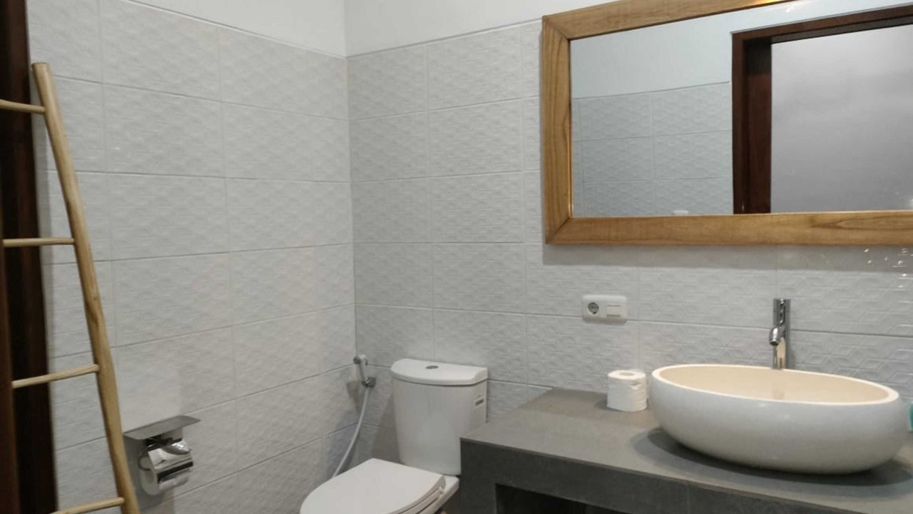 Photo of Bathroom in Bukti