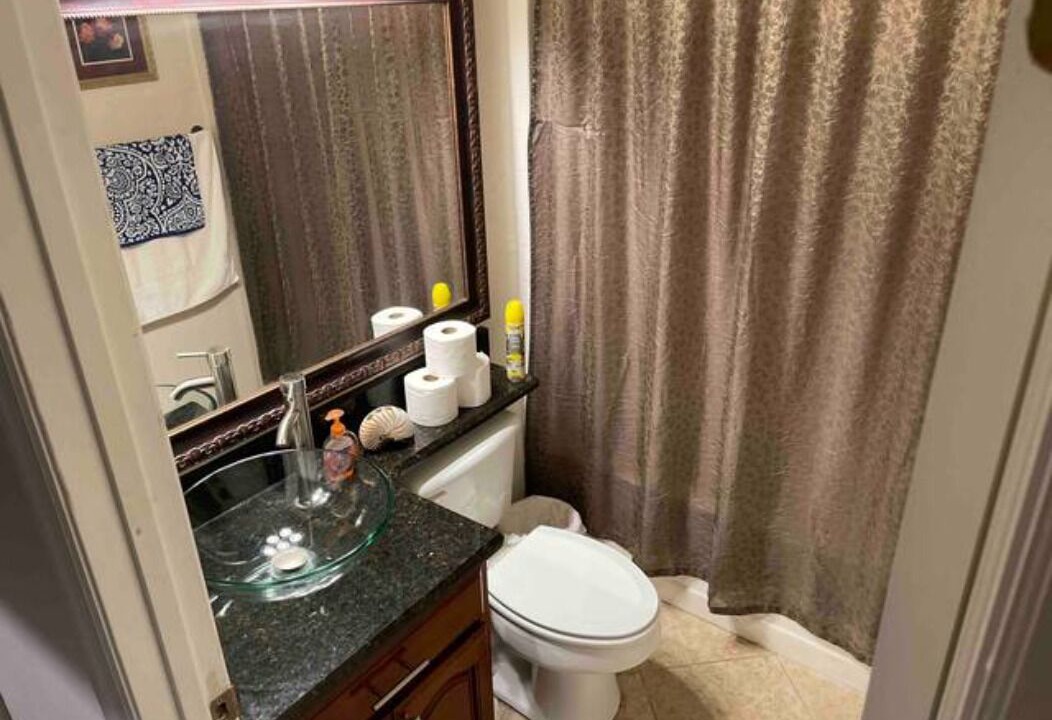 Photo of Bathroom in Orlovista